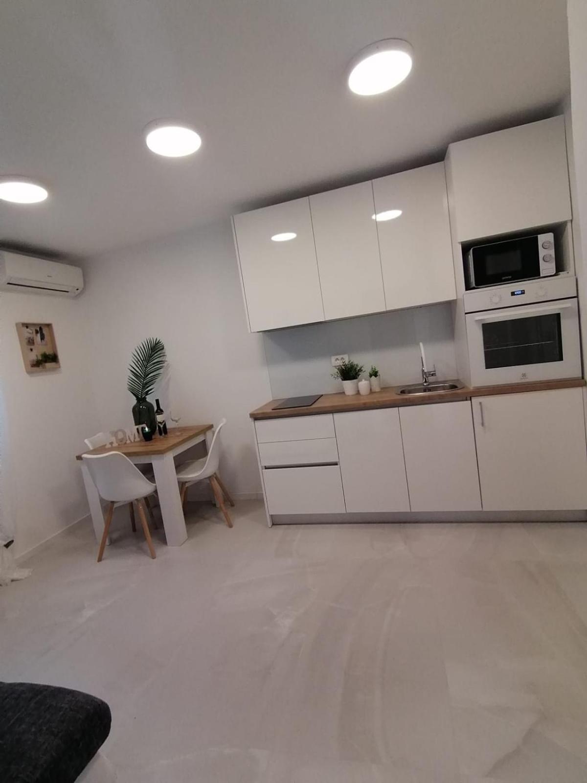 Apartmani Zoric Vodice Szoba fotó