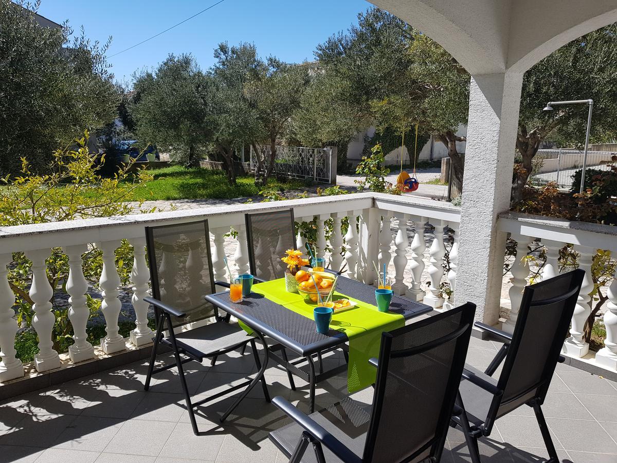 Apartmani Zoric Vodice Kültér fotó