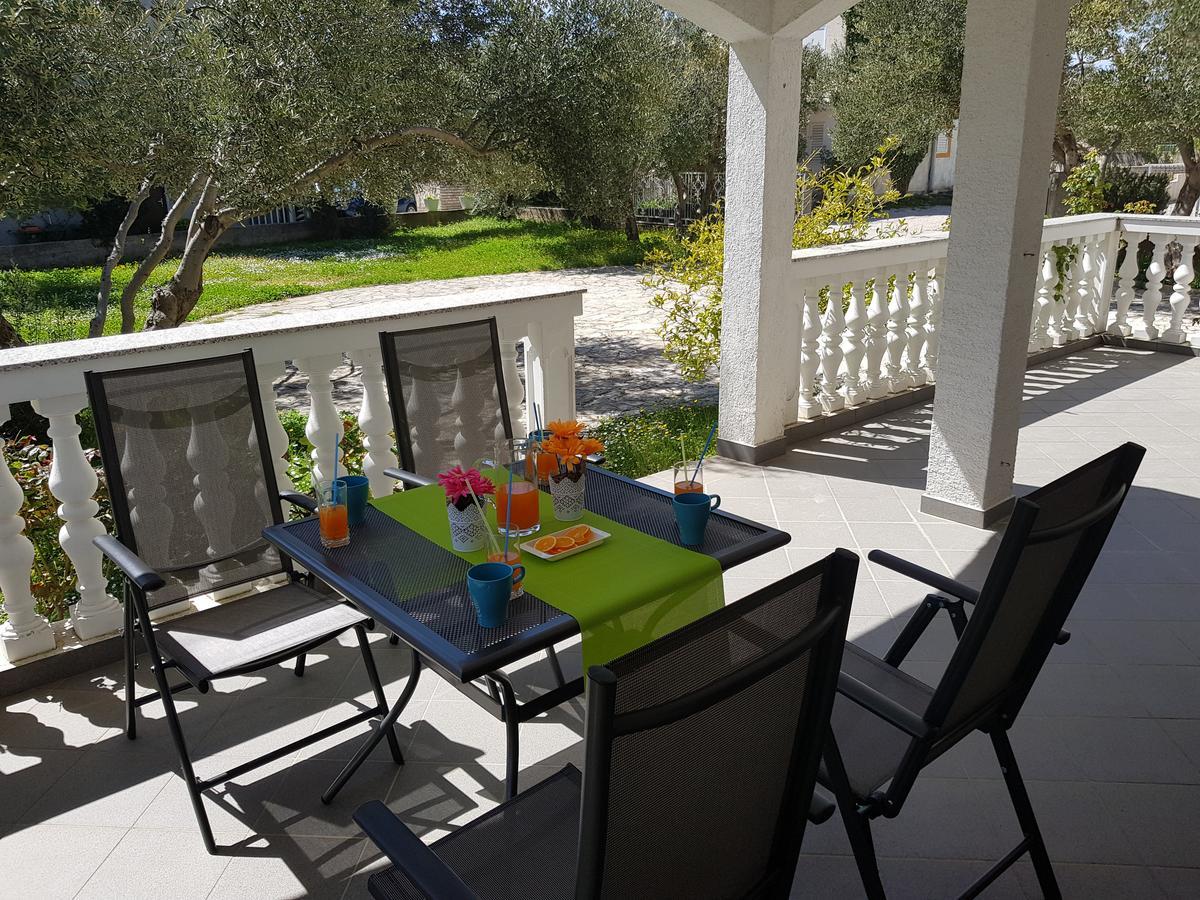 Apartmani Zoric Vodice Kültér fotó