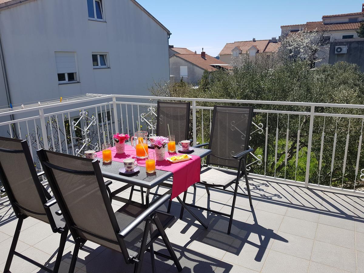 Apartmani Zoric Vodice Kültér fotó