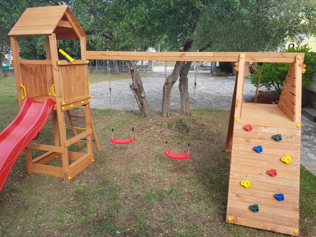 Apartmani Zoric Vodice Kültér fotó